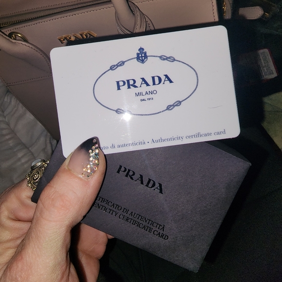 Authentic Prada bag - Picture 3 of 6